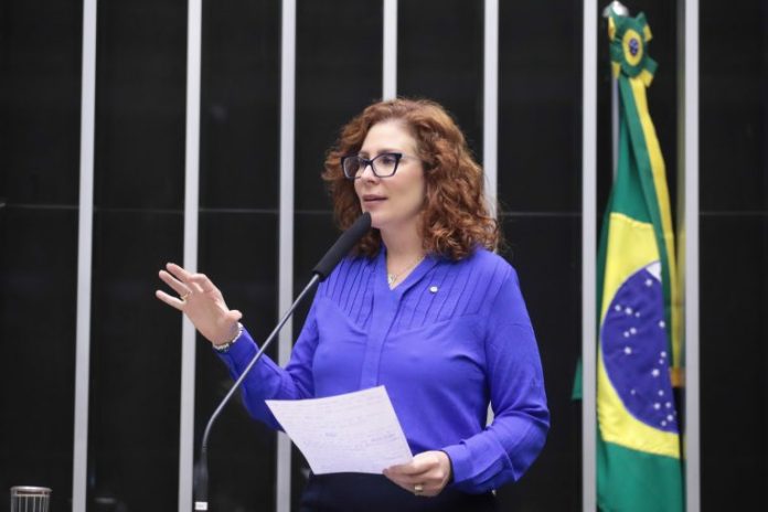 Discussão e votação de propostas legislativas. Dep. Carla Zambelli (PL-SP)