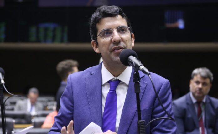Discussão e votação de propostas. Dep. Marcelo Queiroz (PP - RJ)