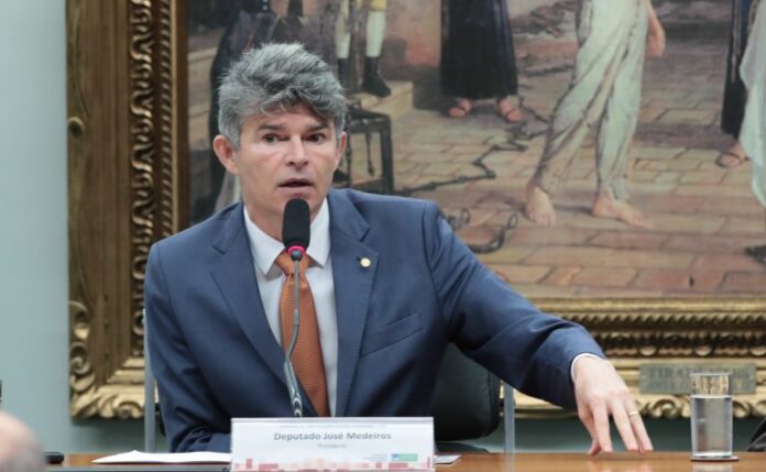 Audiência Pública – Debate sobre o voto apurável e cognoscível por todos constante do Projeto de Lei nº 1.169/2015. Dep. José Medeiros (PL - MT)