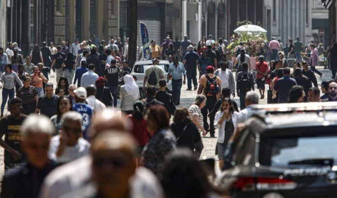Desocupação chega a 7% no trimestre encerrado em março