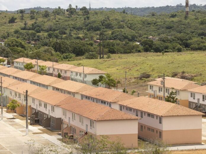 Habitação - Casas - Minha casa minha vida - conjunto habitacional - moradia popular - Santo Amaro da Purificação (BA), 14/02/2023 - Vista do complexo de apartamentos que presidente Luiz Inacio Lula da Silva entregará na retomada do Minha Casa, Minha Vida, em Santo Amaro (BA). Presidente também irá anunciar a retomada das obras de