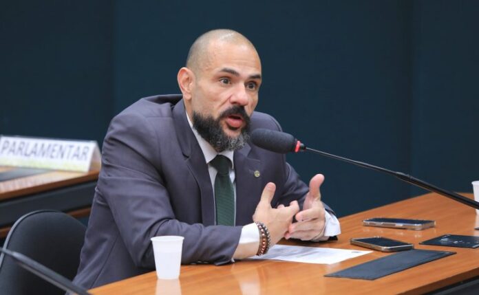 Comissão aprova suspensão de normas sobre câmeras corporais em policiais Audiência Pública - Pena Justa. Dep. Sargento Portugal (PODE - RJ)