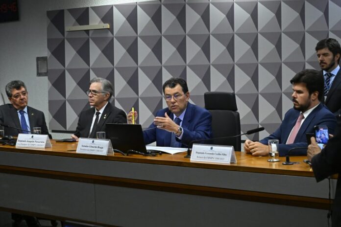 Comissão Mista da Medida Provisória (CMMPV) n° 1.300, de 2025, que altera diversas leis do setor elétrico brasileiro para modernizar o setor, promover mais eficiência, competitividade e transparência, realiza reunião para instalação da comissão e eleição de presidente e vice-presidente.