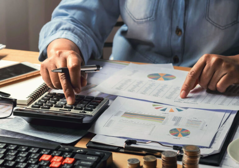 Gestão e competitividade: o impacto da saúde financeira das empresas na economia brasileira