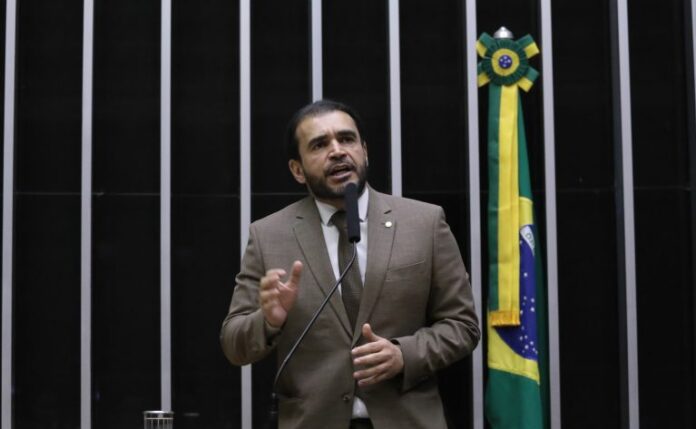 CCJ aprova exigência de justificativa técnica para rejeição de laudos Discussão e votação de propostas legislativas. Dep. Delegado Marcelo Freitas (UNIÃO-MG)
