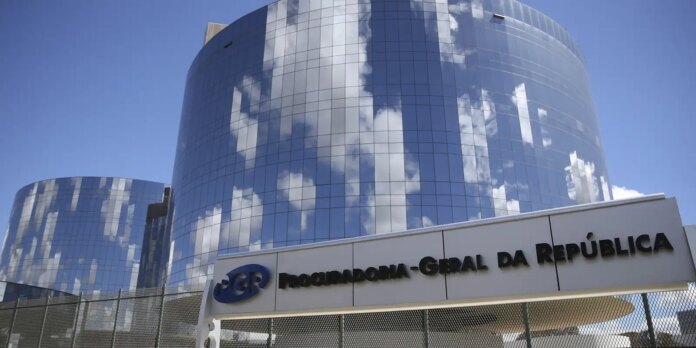 MPF recorre para barrar exploração de petróleo na bacia do MPF recorre para barrar exploração de petróleo na bacia do Amazonas