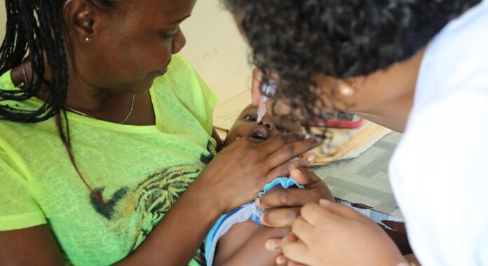 Países das Américas marcam 31 anos sem notificações de poliomielite Países das Américas marcam 31 anos sem notificações de poliomielite