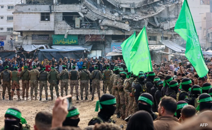 É o fim da guerra em Gaza? O que acontece depois de o Hamas aceitar parte do plano de paz?
