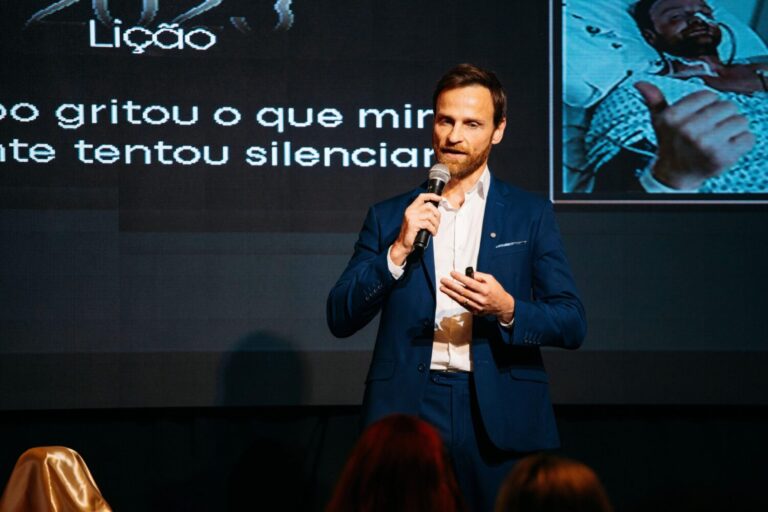 Empresário do setor de tecnologia conquista o prêmio de melhor palestra em evento de formação de palestrantes em Florianópolis