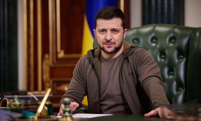 Zelensky diz que precisa do apoio europeu para mais 2 Zelensky diz que precisa do apoio europeu para mais 2 a 3 anos de combates