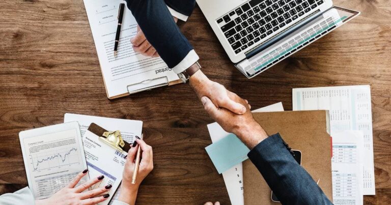 Reestruturação financeira e consultorias empresariais o novo eixo da recuperação econômica no Brasil