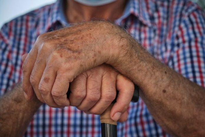 Comissões do Idoso e de Saúde debatem condições de vida Direitos Humanos - idoso - pessoas velhas - terceira idade - asilo - Velhice
