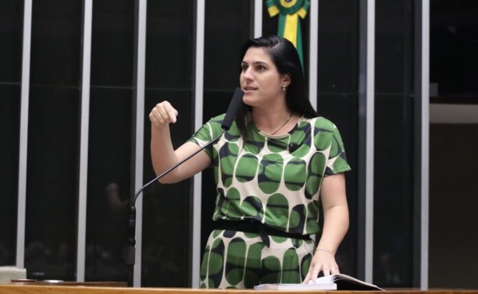 Discussão e votação de propostas legislativas. Dep. Chris Tonietto (PL - RJ)