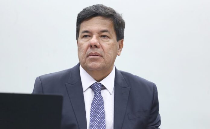 Projeto prevê regras de segurança para manobras com moto em Audiência pública - Inovação e responsabilidades federativas no uso de IA na segurança pública. Dep. Mendonça Filho (UNIÃO - PE)