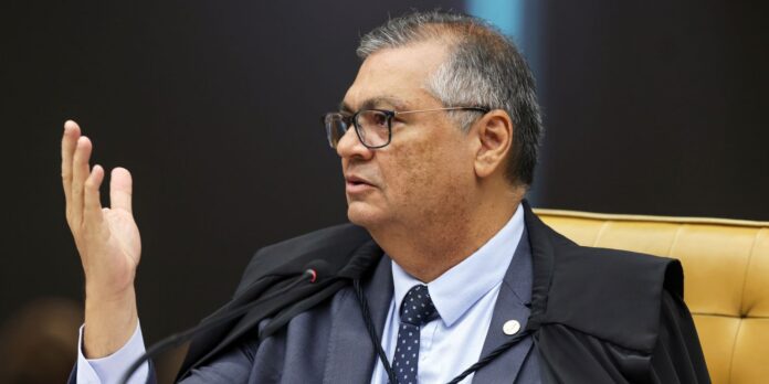 Dino diz que STF não legitima "vale-tudo com corpos estendidos" Dino diz que STF não legitima "vale-tudo com corpos estendidos"
