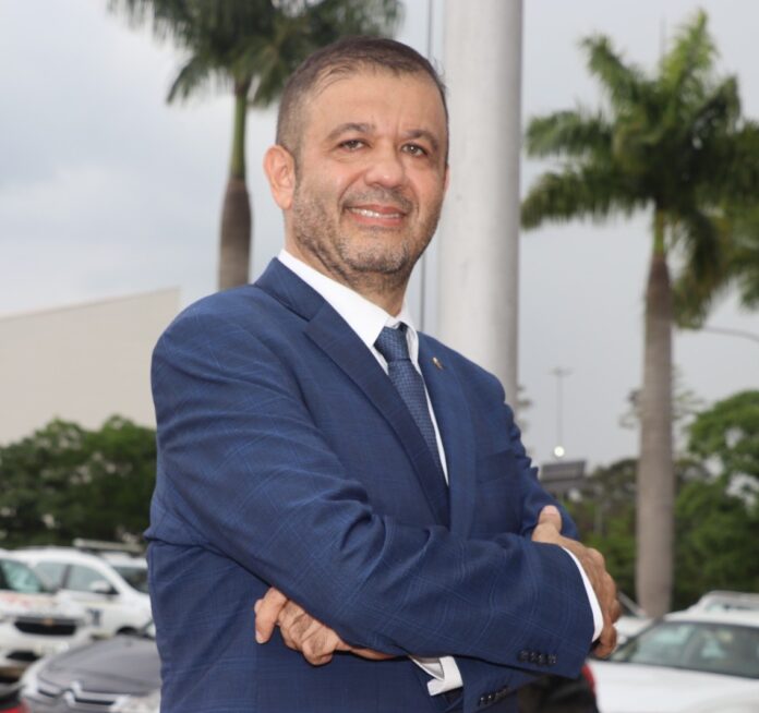 Max Katsuragawa Neumann Max Katsuragawa Neumann