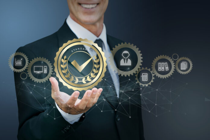 colagem-de-controle-de-qualidade-padrao