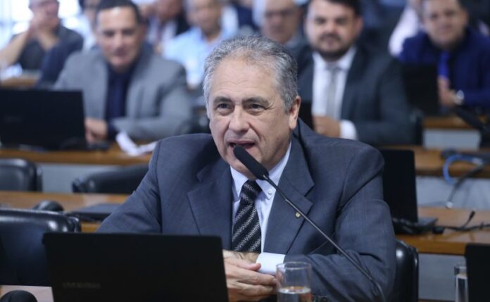 Debatedores apontam cenário crítico para continuação das atividades das usinas Dispõe sobre a isenção da cobrança da taxa de verificação Inicial e subsequente de taxímetro. Dep. Carlos Zarattini (PT - SP)