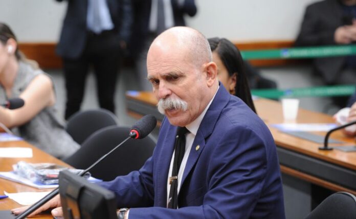 Comissão aprova punição maior para tráfico de drogas em estabelecimentos Audiência Pública - Aplicação das penas para líderes e membros de organizações criminosas. Dep. Sargento Fahur (PSD - PR)