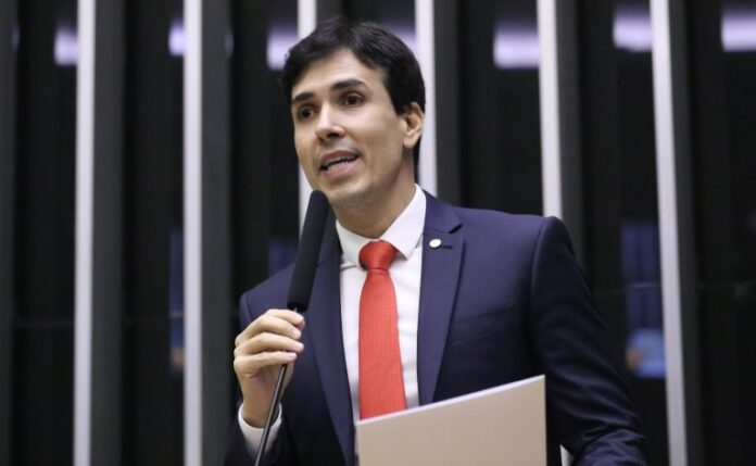 Câmara aprova isenção de IPVA para veículos com mais de Discussão e votação de propostas legislativas. Dep. Euclydes Pettersen (REPUBLICANOS - MG).
