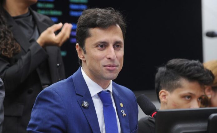 Comissão aprova projeto que exige placas em Braille e mapas Audiência Pública - Ato comemorativo - Dia Internacional da Pessoa com Deficiência. Dep. Duarte Jr. (PSB - MA)