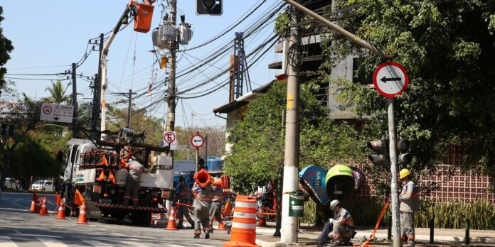 Justiça manda Enel restabelecer energia elétrica em SP em 12 Justiça manda Enel restabelecer energia elétrica em SP em 12 horas