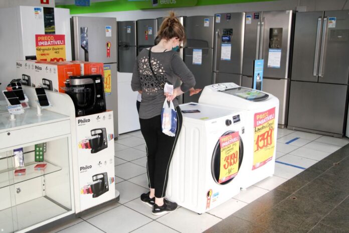 Avaliação do empresário sobre o momento econômico cai 6,1% em um ano