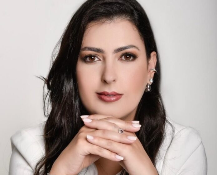 Lívia Pelli Palumbo