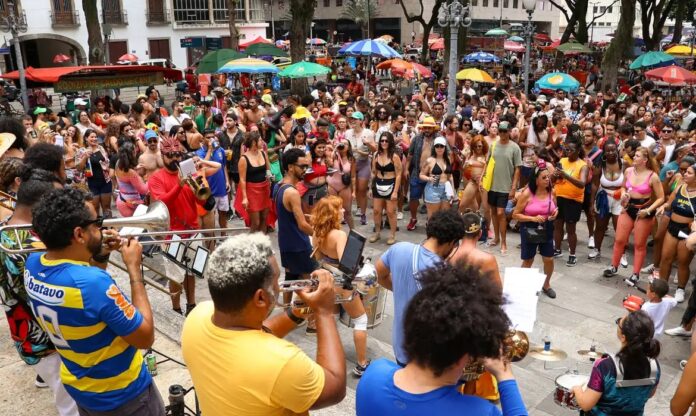 Governo do RJ libera R$ 40 milhões para escolas de Governo do RJ libera R$ 40 milhões para escolas de samba do Carnaval 2026