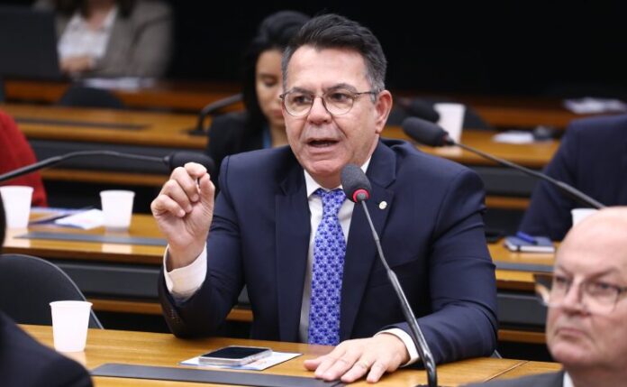 Seminário Interativo - O ajuste dos limites de faturamento do MEI e do Simples Nacional - A atualização econômica e o aperfeiçoamento normativo do regime tributário diferenciado. Dep. Luiz Fernando Vampiro (MDB - SC)