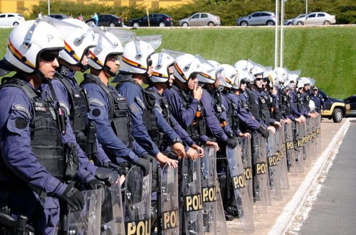 Lula veta integralmente projeto que unifica limite de idade em concursos para policiais e bombeiros - Notícias