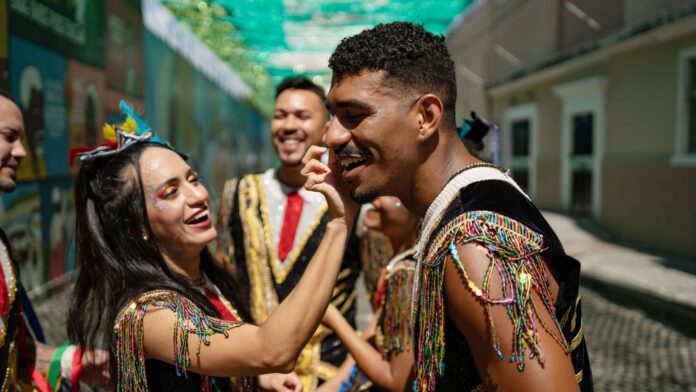 Carnaval é feriado ou ponto facultativo? Confira o que diz a Lei