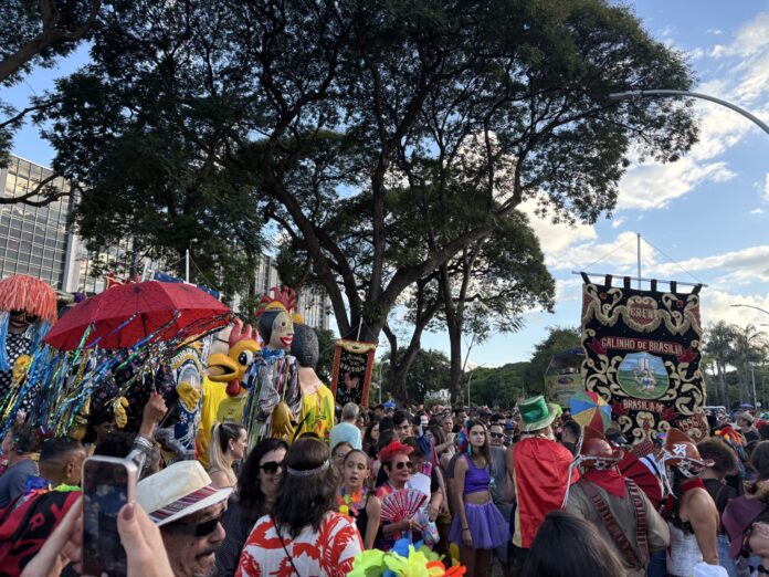 Muita referência ao Carnaval pernambucano no Galinho