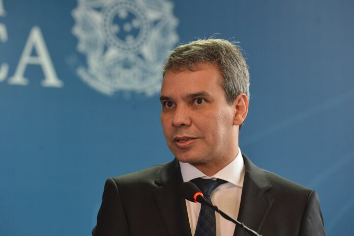 Ministro Wellington César reforça segurança como dever de Estado em reunião com Consesp