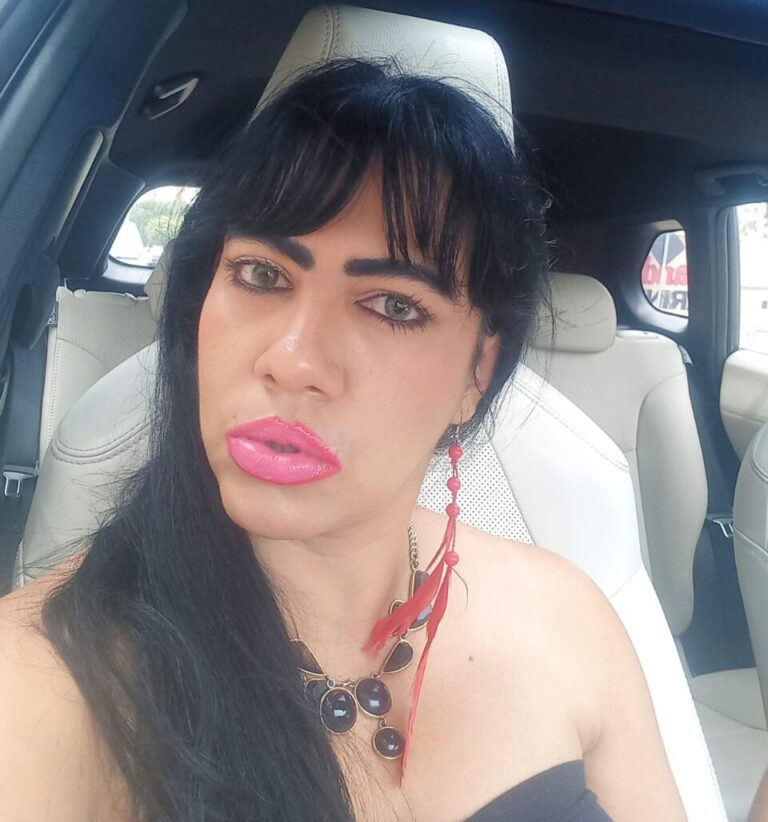 Do Mato ao Apogeu Literário: A Poeta viva número 01 do Brasil contemporâneo