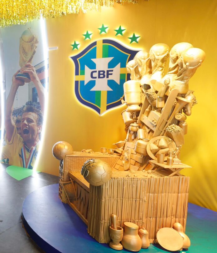 Camarote da CBF na Sapucaí reúne esportistas, políticos e famosos