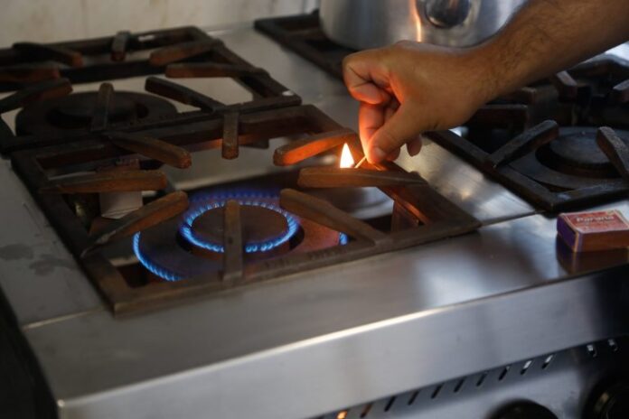 Lei torna permanente programa Gás do Povo - Notícias Energia - geral - gás de cozinha fogão GLP