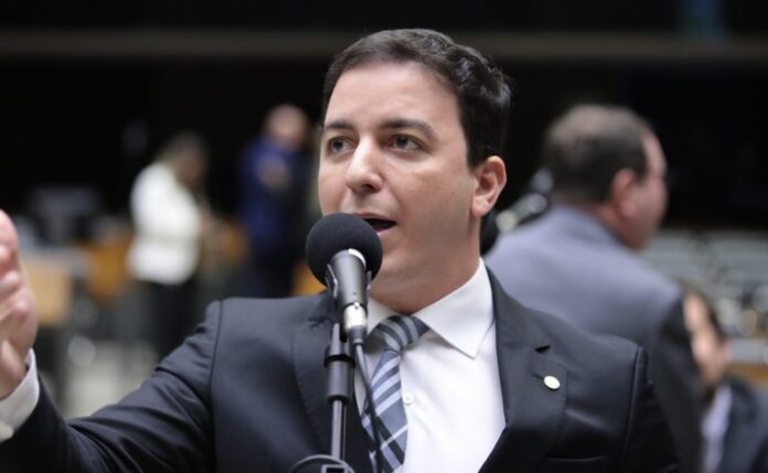 Discussão e votação de propostas. Dep. Célio Studart (PSD - CE)