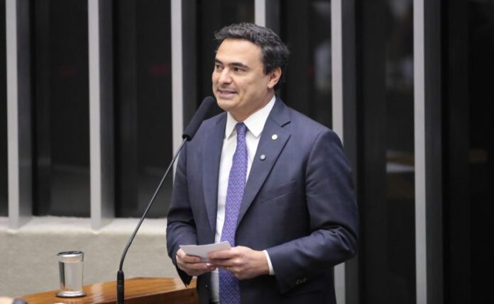 Proposta aumenta penas para furto, roubo e receptação de arma Homenagem ao Hospital Amaral Carvalho. Dep. Mauricio Neves (PP - SP)