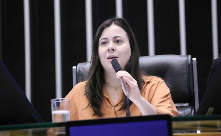 Comissão de Educação aprova projeto que garante merenda em situações de calamidade pública – Notícias