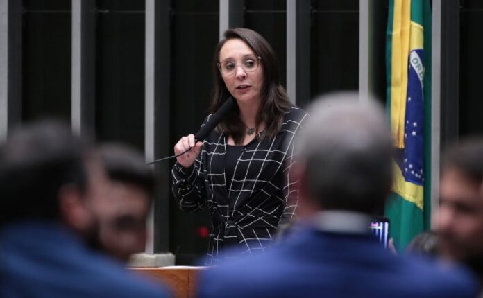 Discussão e votação de propostas legislativas. Dep. Renata Abreu (PODE-SP)