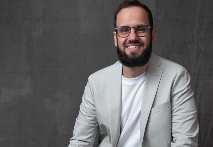 WhatsApp Image 2026-03-19 at 9.04.15 PMw Paulo Brenha