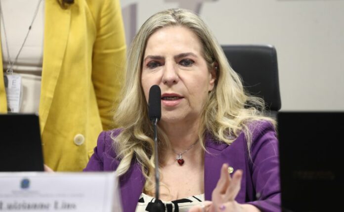 Instalação da comissão e eleição de presidente e vice-presidente. Dep. Luizianne Lins (PT - CE)