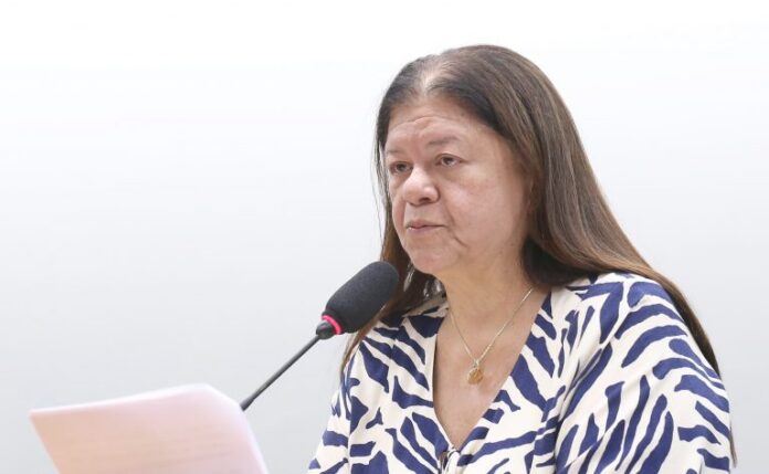 Comissão aprova pena maior para violência no futebol e cria Reunião de Instalação e Eleição. Dep. Laura Carneiro (PSD - RJ)