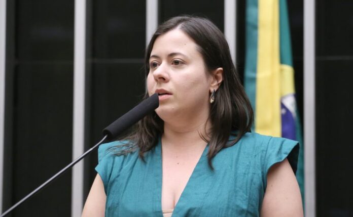 Homenagem à vereadora Marielle Franco e Anderson Gomes. Dep. Sâmia Bomfim (PSOL - SP)