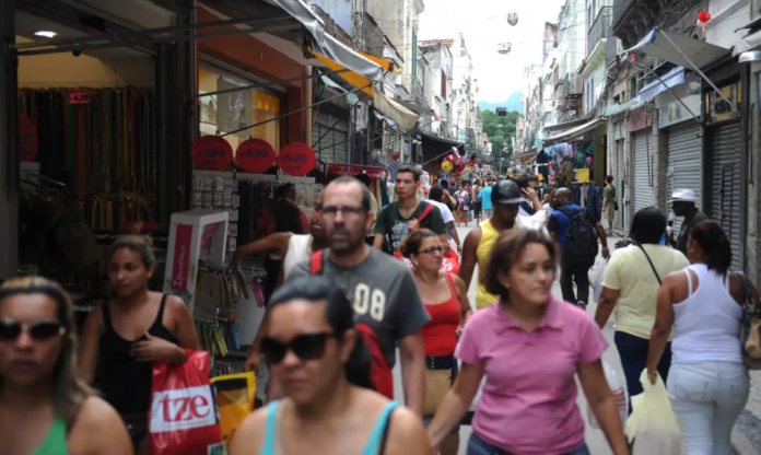 Ter o próprio negócio é o principal sonho da população Ter o próprio negócio é o principal sonho da população entre 35 e 54 anos