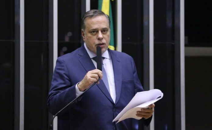 Discussão e votação de propostas legislativas. Dep. Paulo Abi-Ackel (PSDB - MG)