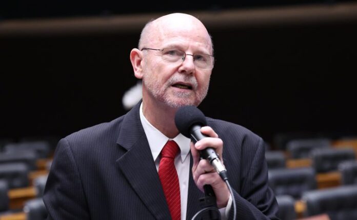 Discussão e votação de propostas legislativas. Dep. Bohn Gass (PT-RS)
